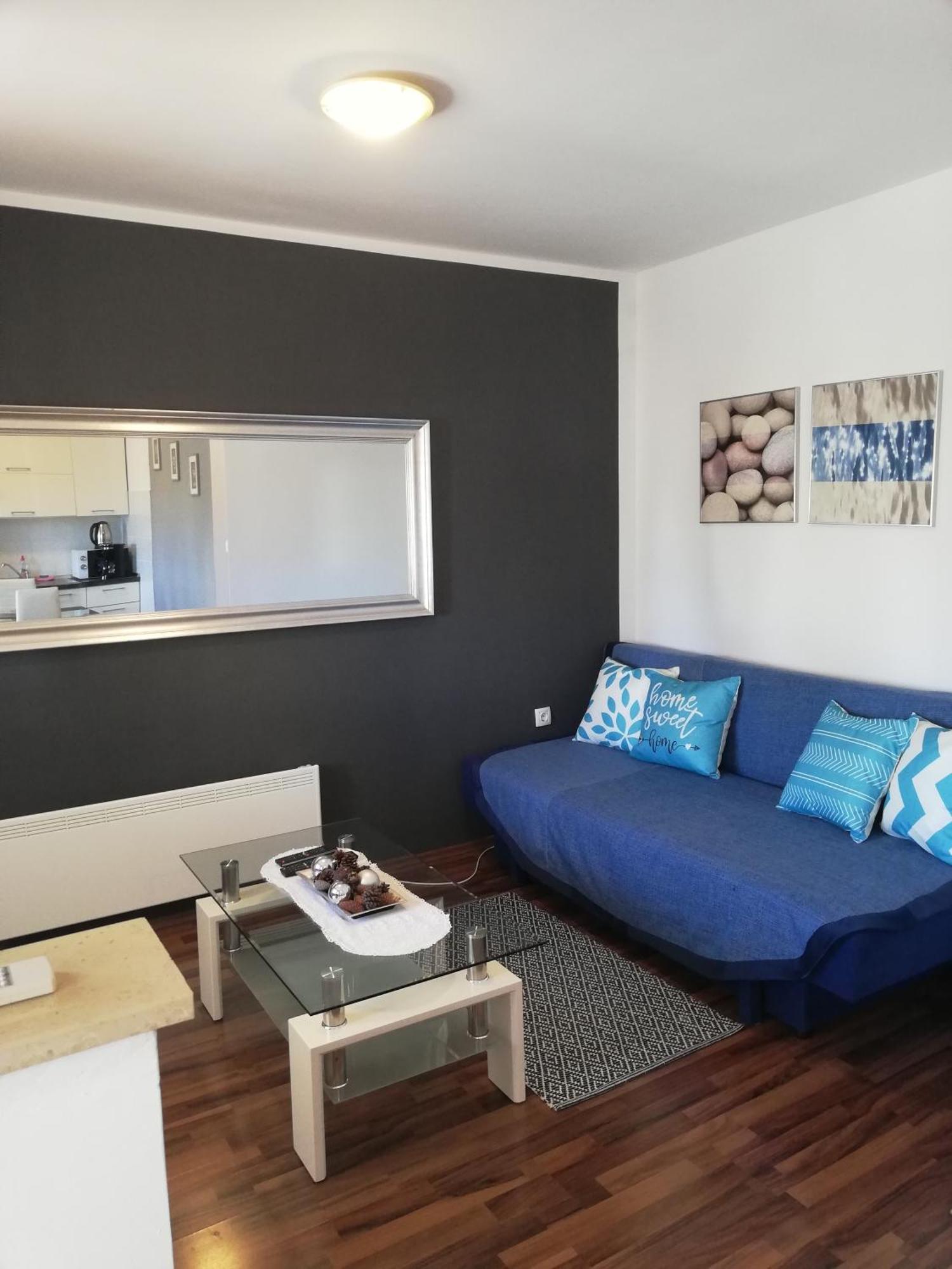 Apartments Poretti For 2,In Center Parking Free In The Yard,6 Min Beach Walk Rovinj Exterior photo